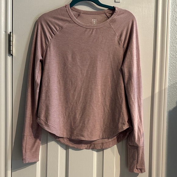 Title Nine Grace Raglan Long Sleeve Tee Curved Hem Light Pink Hiking Small - Picture 2 of 7